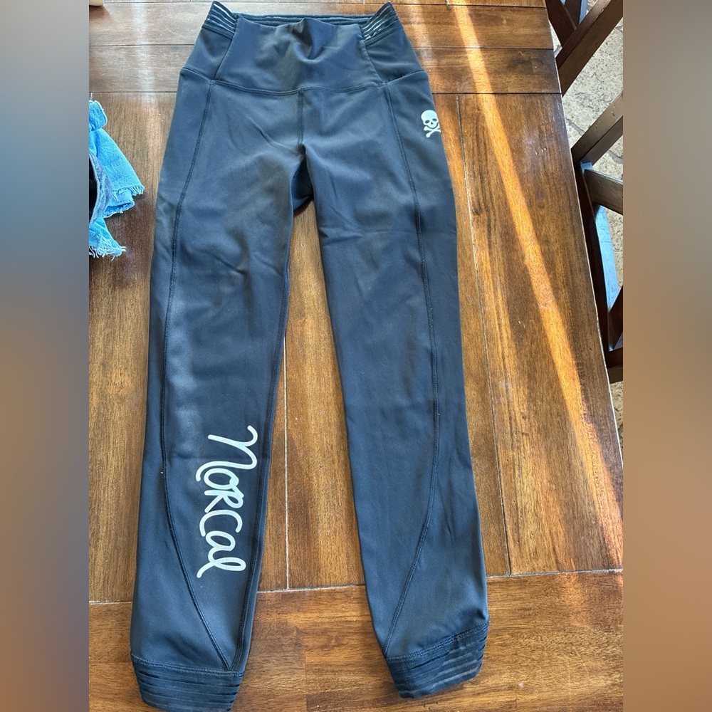 Lululemon Norcal Black Leggings size 4
